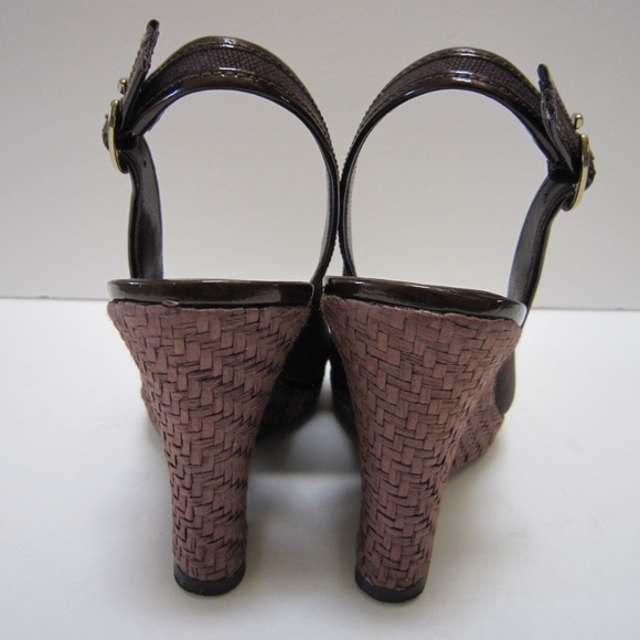 3/$27 Circa Joan & David Slingback Wedge Sandals - Picture 6 of 8